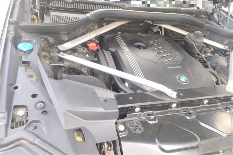 Used BMW X5 2019 xDrive40i M Sport Package Engine Bay Right