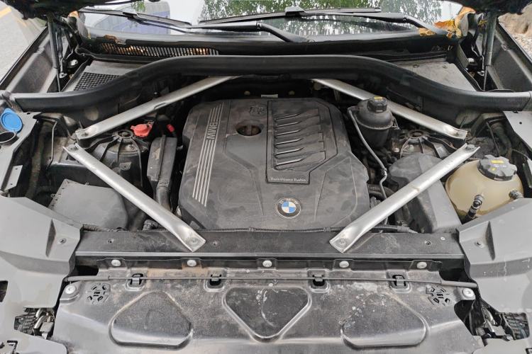 Used BMW X5 2019 xDrive40i M Sport Package Engine Bay