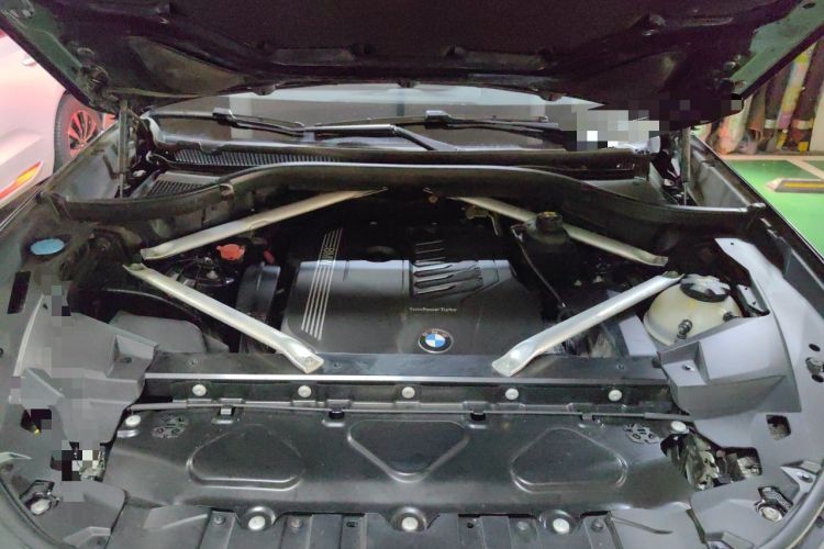 Used BMW X5 2019 xDrive40i M Sport Package Engine Bay