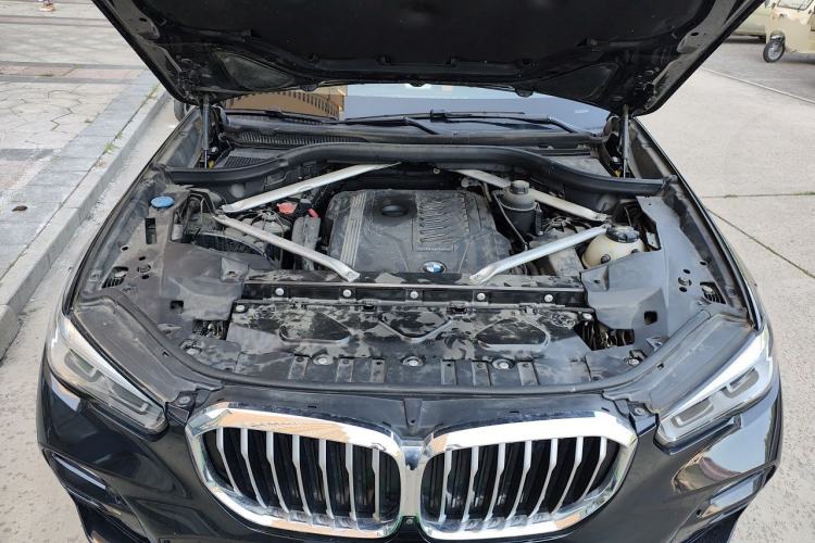 Used BMW X5 2019 xDrive40i M Sport Package Engine Bay