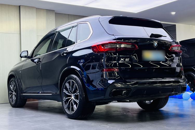 Used BMW X5 2019 xDrive40i M Sport Package Exterior 1