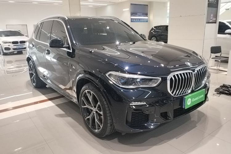 Used BMW X5 2019 xDrive40i Luxury Model with M Sport Package Exterior 1