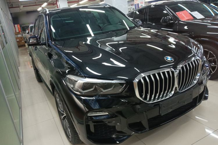 Used BMW X5 2019 xDrive30i M Sport Package Exterior 1