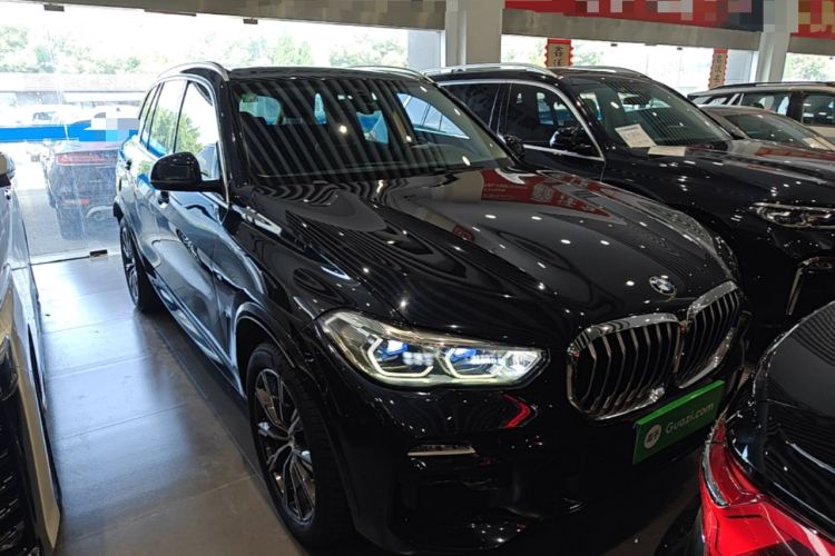 Used BMW X5 2019 xDrive40i M Sport Package Exterior 1