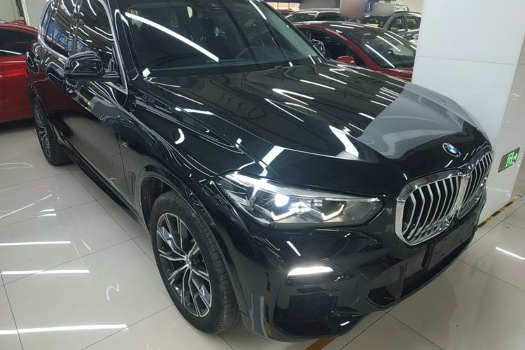 Used BMW X5 2019 xDrive30i M Sport Package Exterior 2