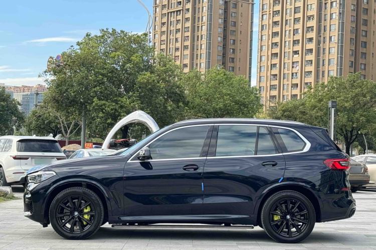 Used BMW X5 2019 xDrive40i M Sport Package Exterior 2