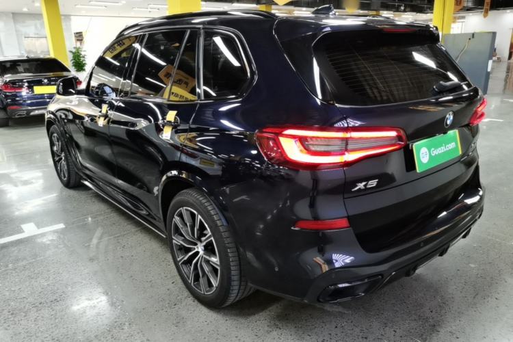 Used BMW X5 2019 xDrive40i M Sport Package Exterior 2