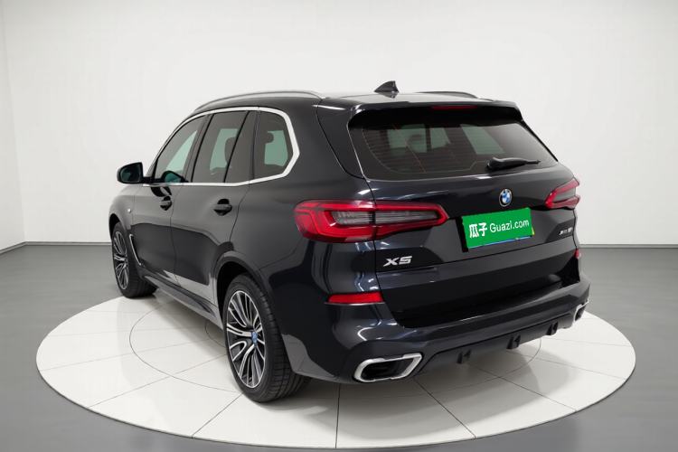Used BMW X5 2019 xDrive40i M Sport Package Exterior 3