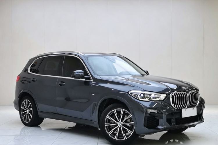 Used BMW X5 2019 xDrive40i M Sport Package Exterior 3
