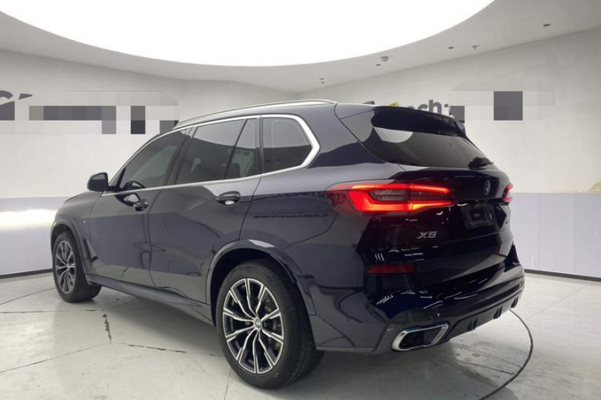 Used BMW X5 2019 xDrive40i M Sport Package Exterior 4