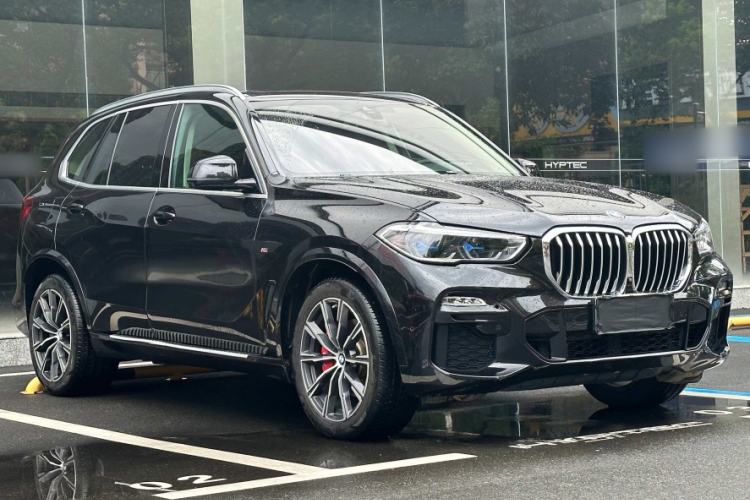 Used BMW X5 2019 xDrive40i M Sport Package Exterior 4