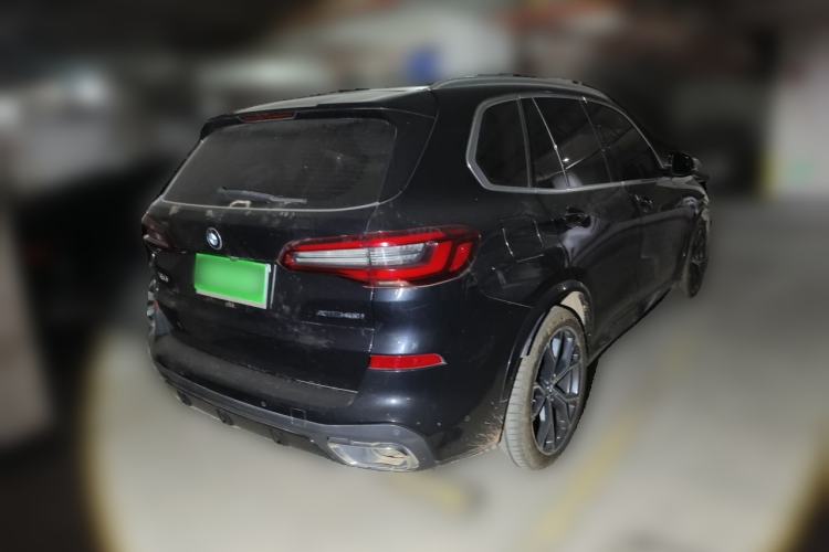 Used BMW X5 2019 xDrive40i Luxury Model with M Sport Package Exterior 5