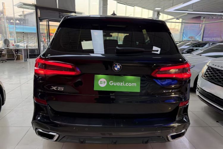 Used BMW X5 2019 xDrive40i M Sport Package Exterior 5