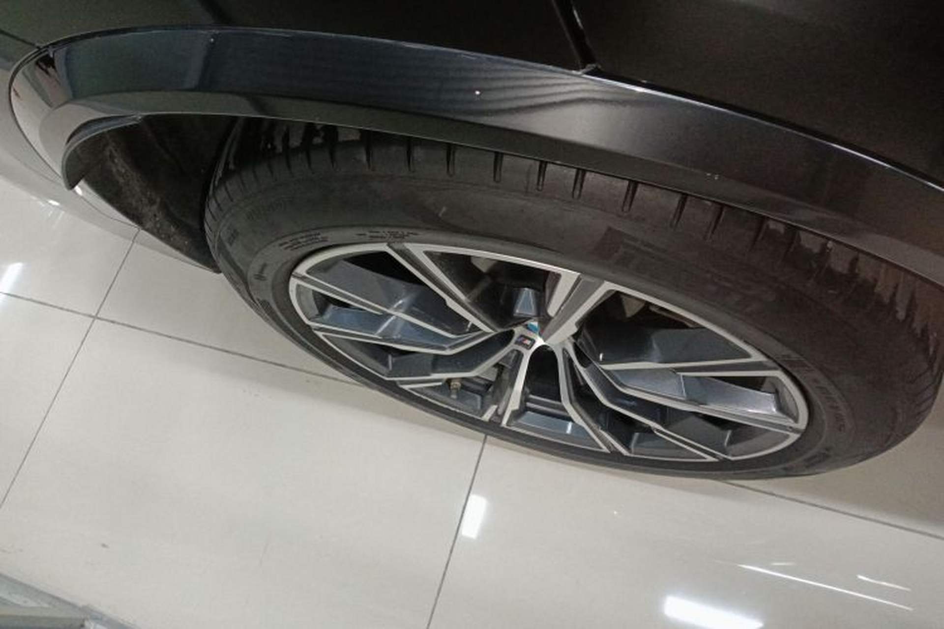Used BMW X5 2019 xDrive30i M Sport Package Exterior 5