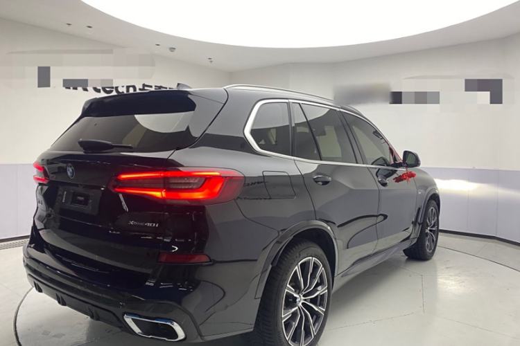 Used BMW X5 2019 xDrive40i M Sport Package Exterior 5