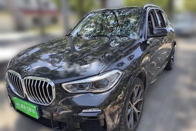 BMW X5 2019 xDrive40i Luxury Model with M Sport Package d’occasion