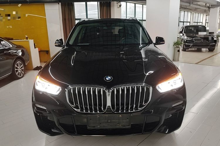 Used BMW X5 2019 xDrive40i M Sport Package Front