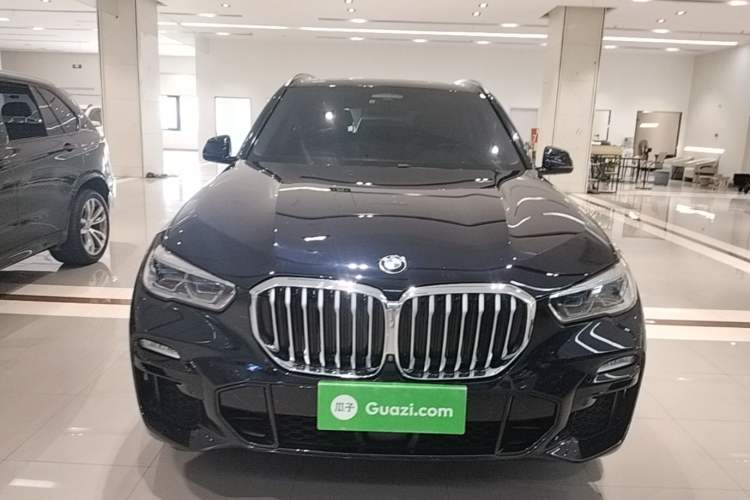 Used BMW X5 2019 xDrive40i Luxury Model with M Sport Package Front