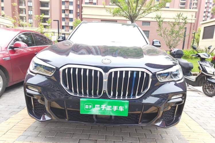Used BMW X5 2019 xDrive40i Luxury Model with M Sport Package Front