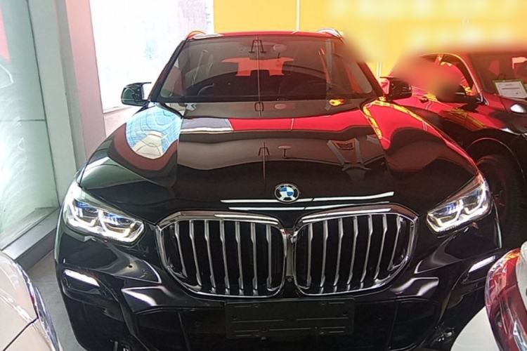 Used BMW X5 2019 xDrive40i Luxury Model with M Sport Package Front