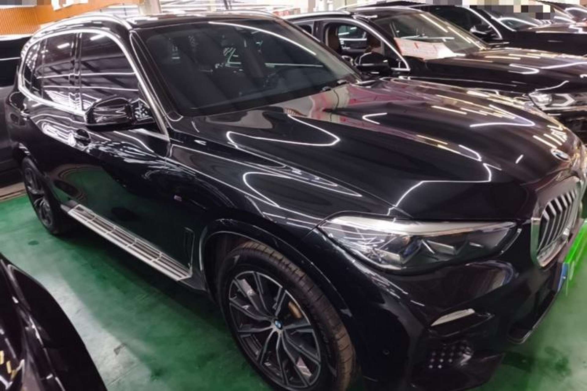 Used BMW X5 2019 xDrive30i M Sport Package Front Right 45 Deg