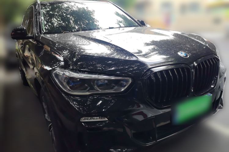 Used BMW X5 2019 xDrive40i M Sport Package Front Right 45 Deg