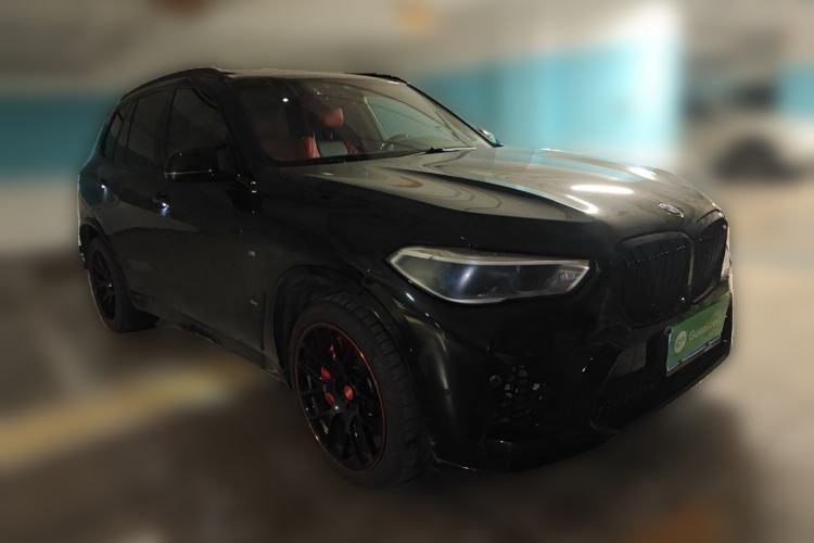 Used BMW X5 2019 xDrive40i M Sport Package Front Right 45 Deg