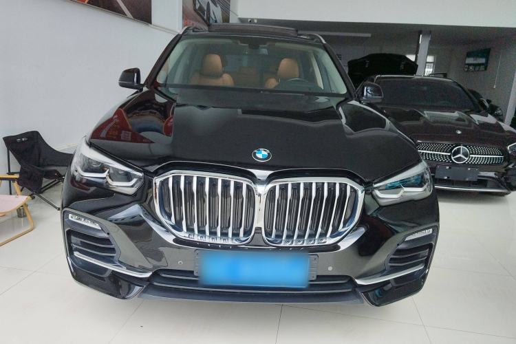 Used BMW X5 2019 xDrive40i M Sport U.S. specification Front