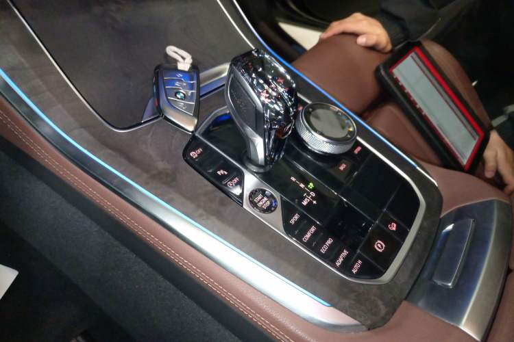 Used BMW X5 2019 xDrive40i M Sport Package Gear Lever