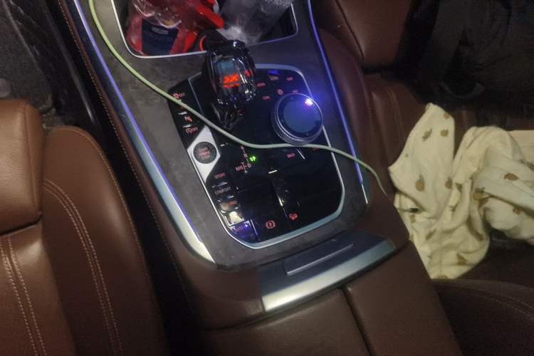 Used BMW X5 2019 xDrive40i M Sport Package Gear Lever
