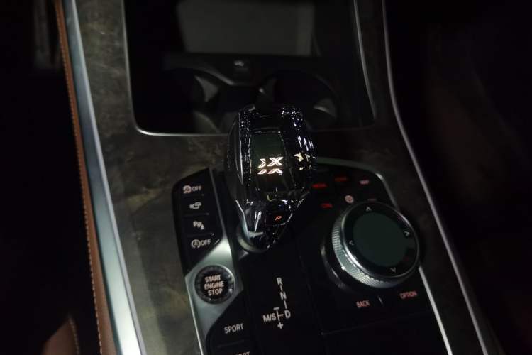 Used BMW X5 2019 xDrive40i M Sport Package Gear Lever