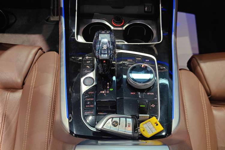 Used BMW X5 2019 xDrive40i M Sport U.S. specification Gear Lever