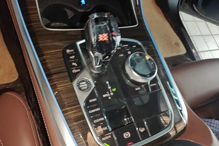 Used BMW X5 2019 xDrive40i M Sport Package Gear Lever