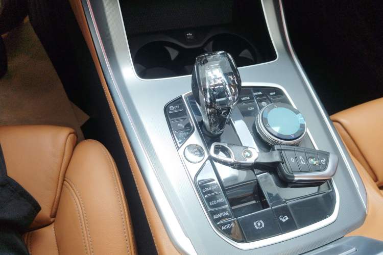 Used BMW X5 2019 xDrive40i M Sport U.S. specification Gear Lever