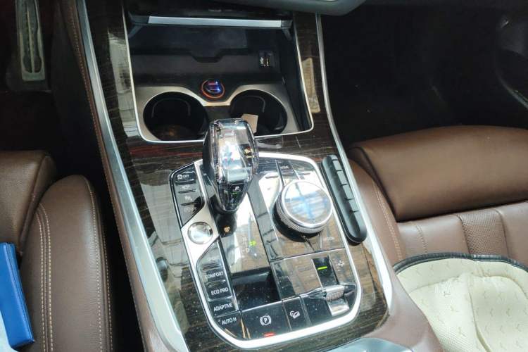 Used BMW X5 2019 xDrive40i M Sport U.S. specification Gear Lever