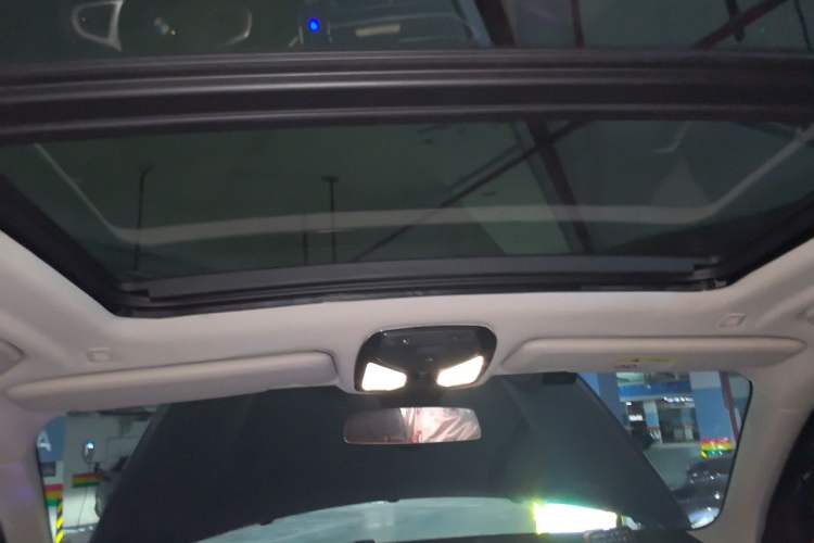 Used BMW X5 2019 xDrive40i M Sport Package Headliner