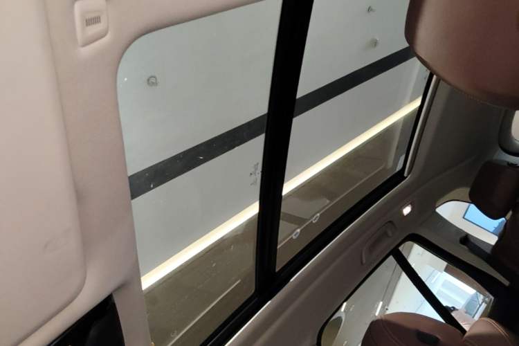 Used BMW X5 2019 xDrive40i M Sport Package Headliner