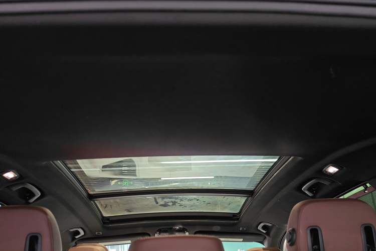 Used BMW X5 2019 xDrive40i M Sport U.S. specification Headliner