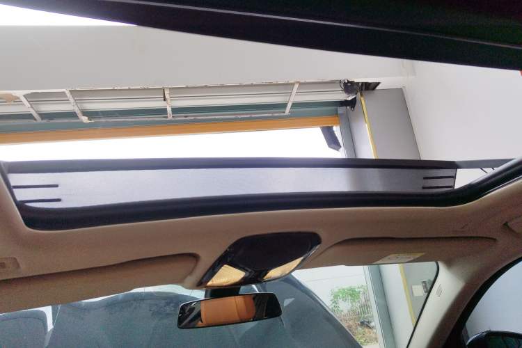 Used BMW X5 2019 xDrive40i M Sport U.S. specification Headliner