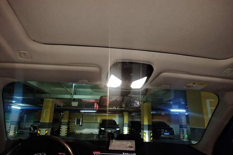 Used BMW X5 2019 xDrive40i M Sport Package Headliner