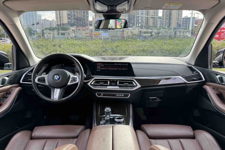 Used BMW X5 2019 xDrive40i M Sport Package Interior 1