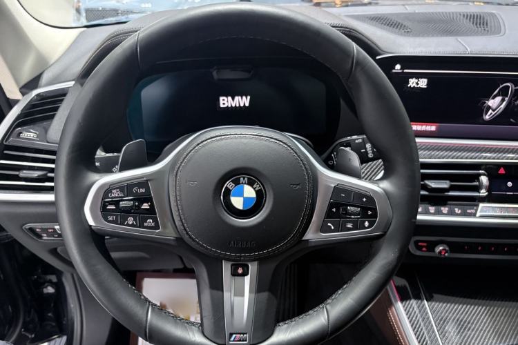 Used BMW X5 2019 xDrive40i Luxury Model with M Sport Package Interior 3