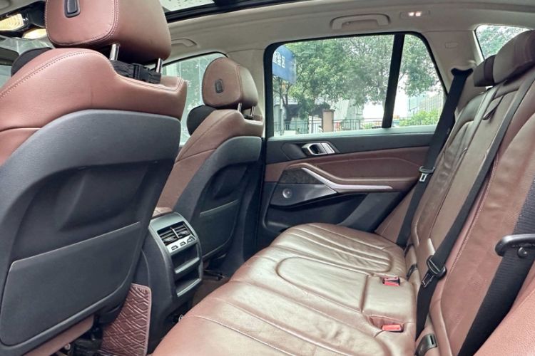 Used BMW X5 2019 xDrive40i M Sport Package Interior 3