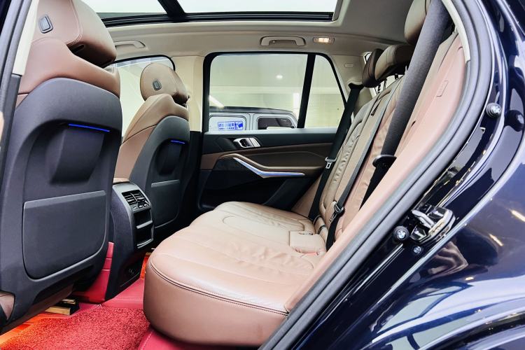 Used BMW X5 2019 xDrive40i M Sport Package Interior 5