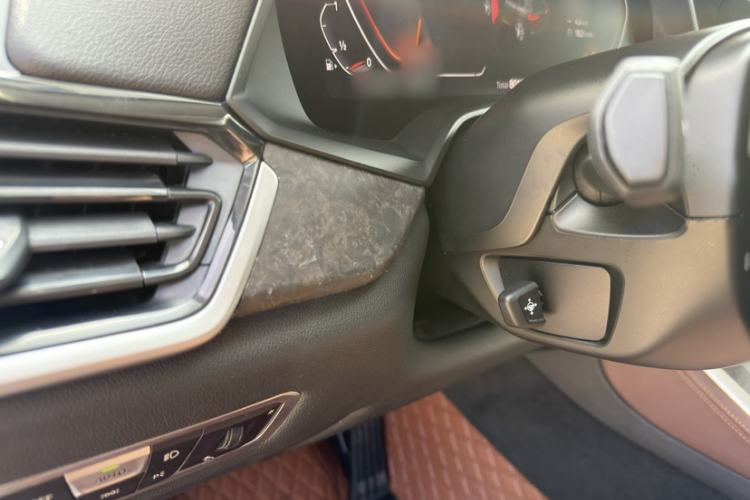 Used BMW X5 2019 xDrive30i M Sport Package Interior 7