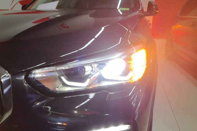 Used BMW X5 2019 xDrive30i X Design Package Left Front Headlight