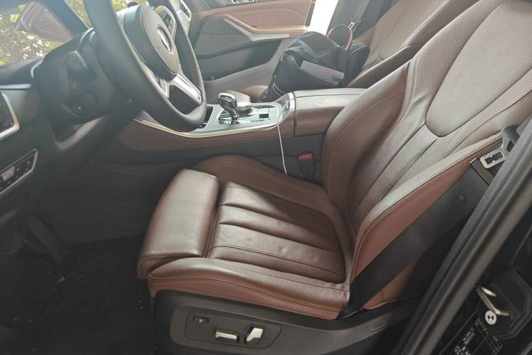 Used BMW X5 2019 xDrive40i M Sport Package Left Front Seat