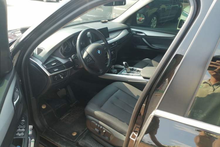 Used BMW X5  Left Front Seat