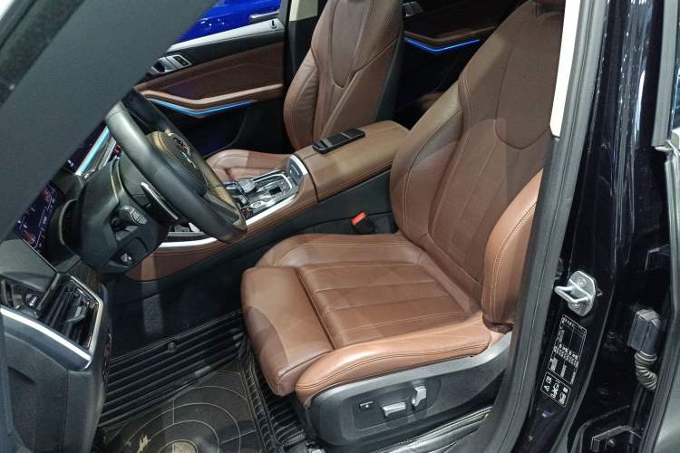 Used BMW X5 2019 xDrive40i M Sport Package Left Front Seat