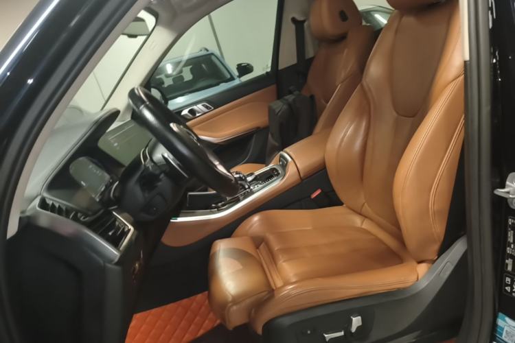 Used BMW X5 2019 xDrive40i M Sport Package Left Front Seat
